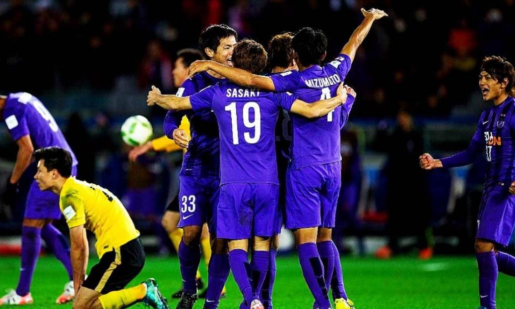  荆楚鲸鲨队鏖战海滨黑豹队，射击杯赛击败，替补奇兵立功。定位球制造杀机